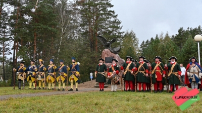 Гвардейцы Петра и гренадёры Карла встретились в Лесной!
