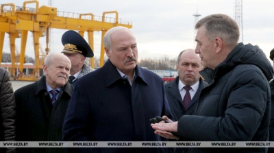 «Валюту надо зарабатывать, а не вывозить» — Лукашенко пообещал серьезно взяться за импортозамещение