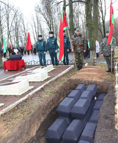 В Славгороде прошла торжественная церемония перезахоронения останков бойцов Красной Армии