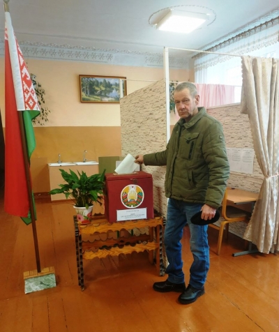 Вчера многие славгородчане воспользовались возможностью проголосовать досрочно