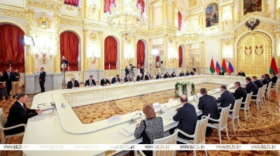 Союзный вектор в Кремле, инспекция с вилами в руках и награды защитникам Отечества. Итоги недели Президента