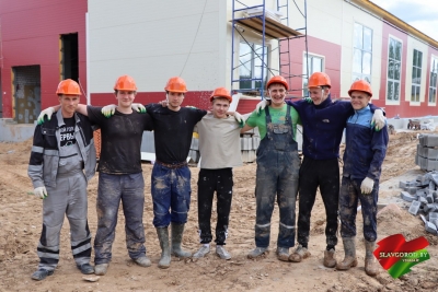 Будущее родины строить молодым!