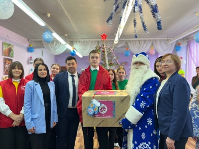 &laquo;Чудеса на&nbsp;Рождество&raquo;: активисты Белорусского Республиканского союза молодежи&nbsp;&mdash; исполнили желания маленьких жителей Славгородчины