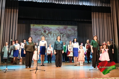 Весна, цветы и&nbsp;вдохновение: Славгородчина поздравила своих героинь