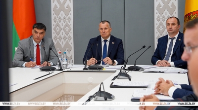 Мехотряды, привлечение людей и техники из города. Исаченко об особенностях уборочной в Могилевской области