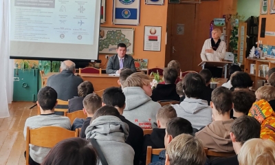 Члены информационно-пропагандистских групп провели встречи с коллективами организаций и предприятий района